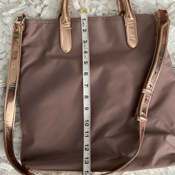 Banana Republic Rose gold and nylon bag - Picture 3 of 9